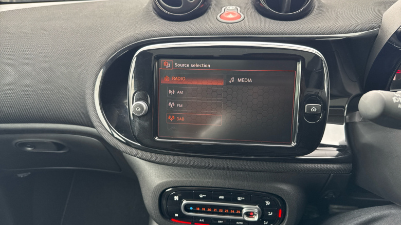 Smart EQ fortwo coupe 60kW EQ Exclusive 17kWh 2dr Auto [22kWCh] Electric Coupe